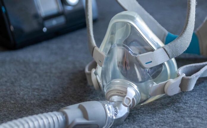 CPAP mask with a full face mask cpap machine